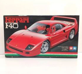 Revell Ferrari F40 1/24 scale model kit RARE ! 