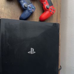 Ps4 pro and two controllers 