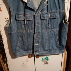 Levi Jacket With Hood