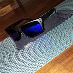 Oakley Holbrook Sunglasses 