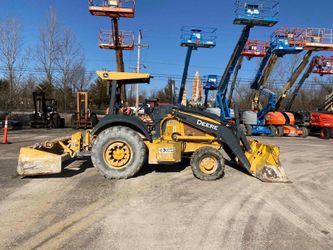 2013 John Deere Skip Loader