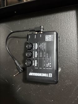 ToneWoodAmp Acoustic Guitar Effects Amplifier