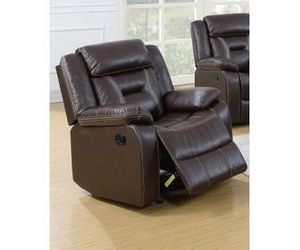 Reclining seat /// Sillón reclinable