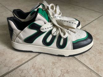 “700” Shoes