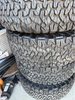 5 Tires BFGOODRICH  LT315/70R17