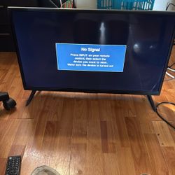 Insignia Tv With Stands