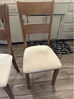 Kitchen table chairs