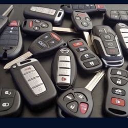 Llaves Y Controles Keys Cut And Programmed Chevy Gmc Toyota Honda Dodge Jeep Chrysler Ford Lincoln Nissan Infiniti 