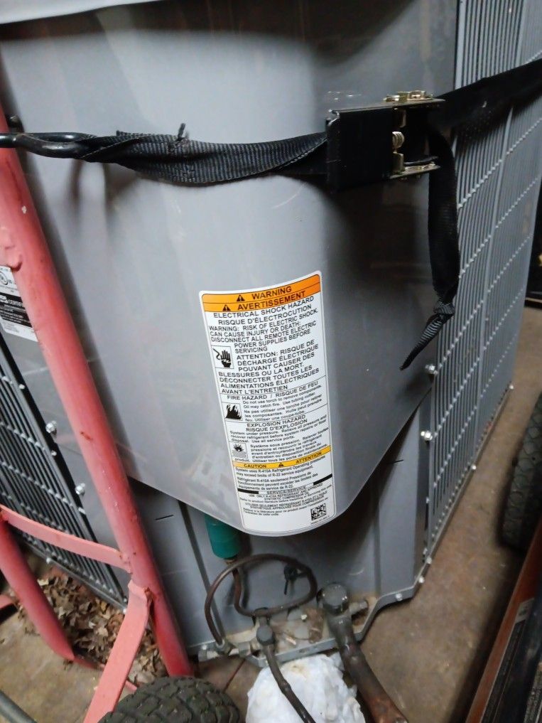 Very Nice Carrier Ac Unit With Condenser