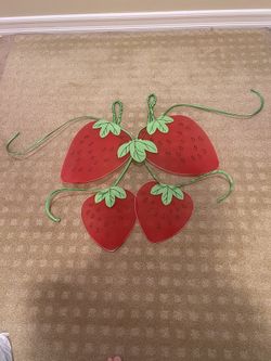 Strawberry wings by chasing  firefly