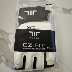 New Pair Of Kids Gloves For Martial Arts