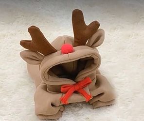 Cozy Fleece Pet Hoodie for Medium Dogs - Winter reindeer 

Medium size 
20-30 lbs