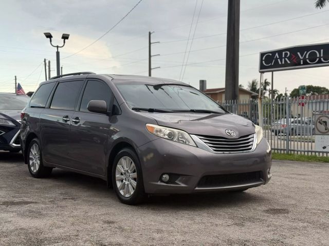 2016 Toyota Sienna