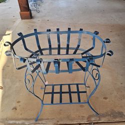 Metal Plant Stand. Clay Pots, Planters, Talavera, Pottery. $50 Cada Una