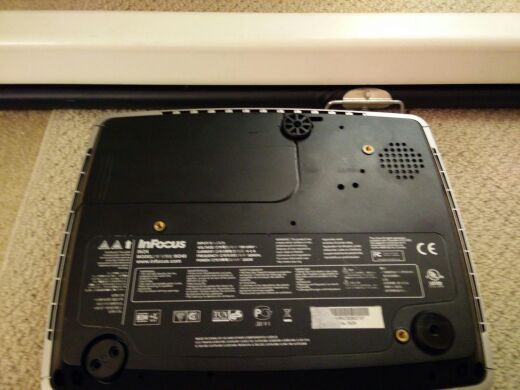 InFocus in24 DLP Projector new bulb with 6' screen