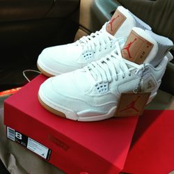 Jordan 4 Levi White