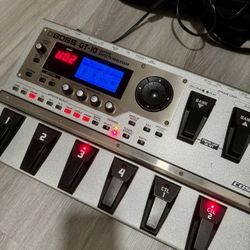 Boss GT 10 Guitar Effects Processor With Case And Power Supply