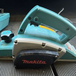 Makita Planer Electric 110 V