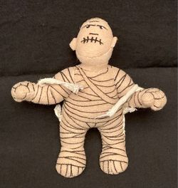 Tidbitz Monster The Mummy mini plushie stuffed toy Universal Studios rare htf