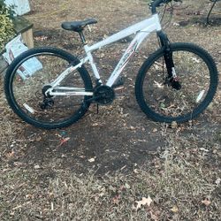 Mongoose Torment HD 29” Men’s Mountain Bike