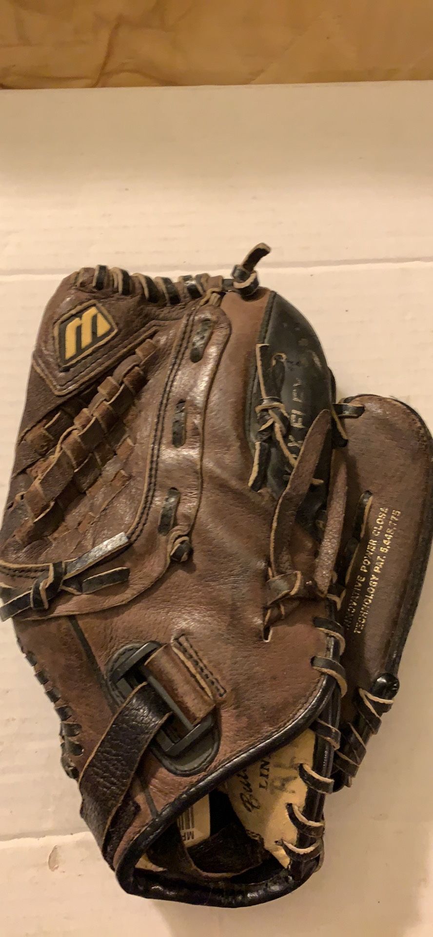 Mizuno 11.5 inches Baseball Softball Glove Max Flex Power Close MPR 115P Prospect series