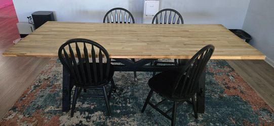 Ikea Skogsta Dining Table