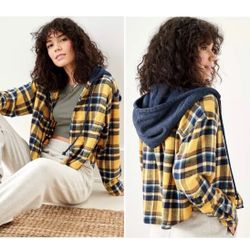 AE Cozy Cabin Cropped Hoodie Flannel Shacket