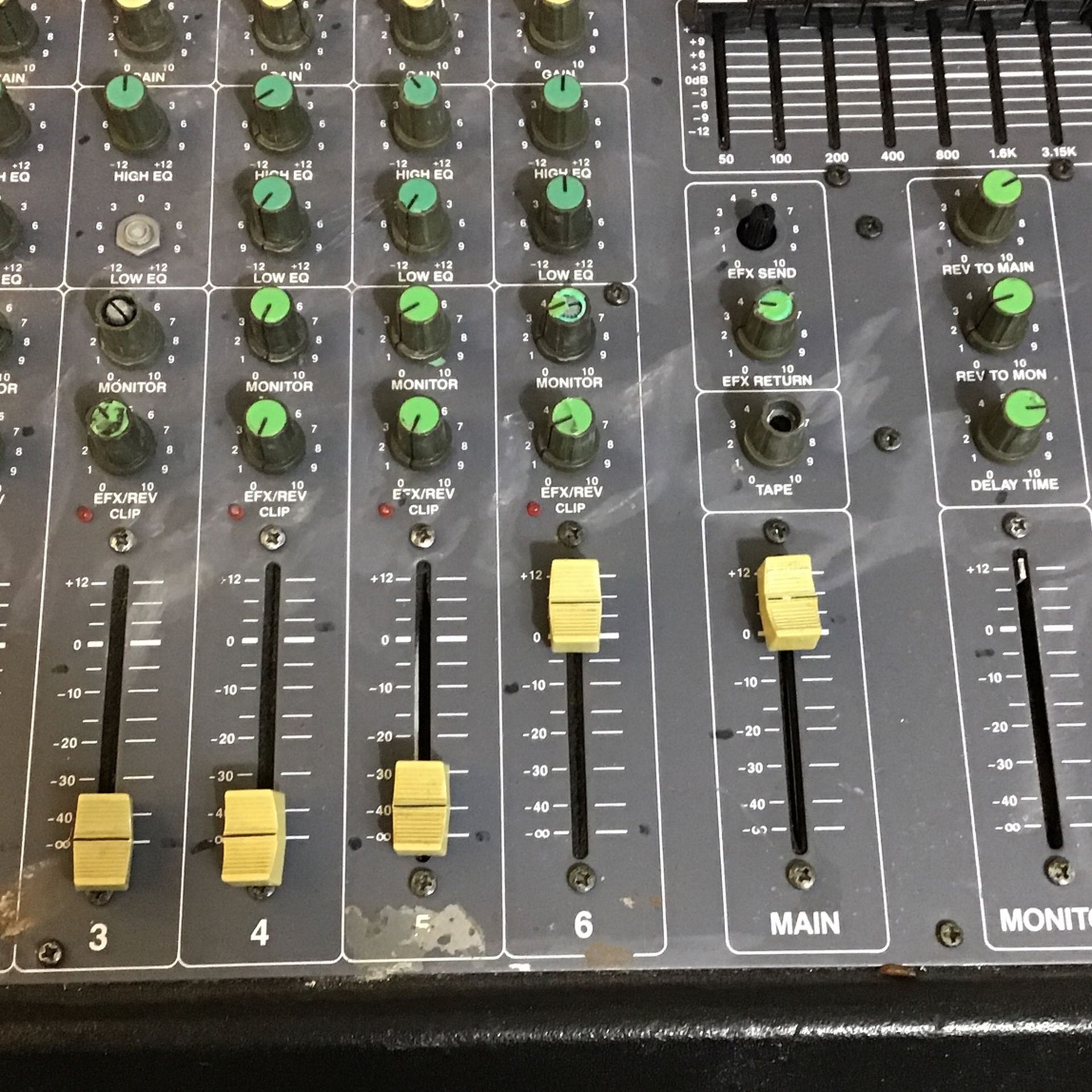 61 Pax Power Mix.    Sound Mixer