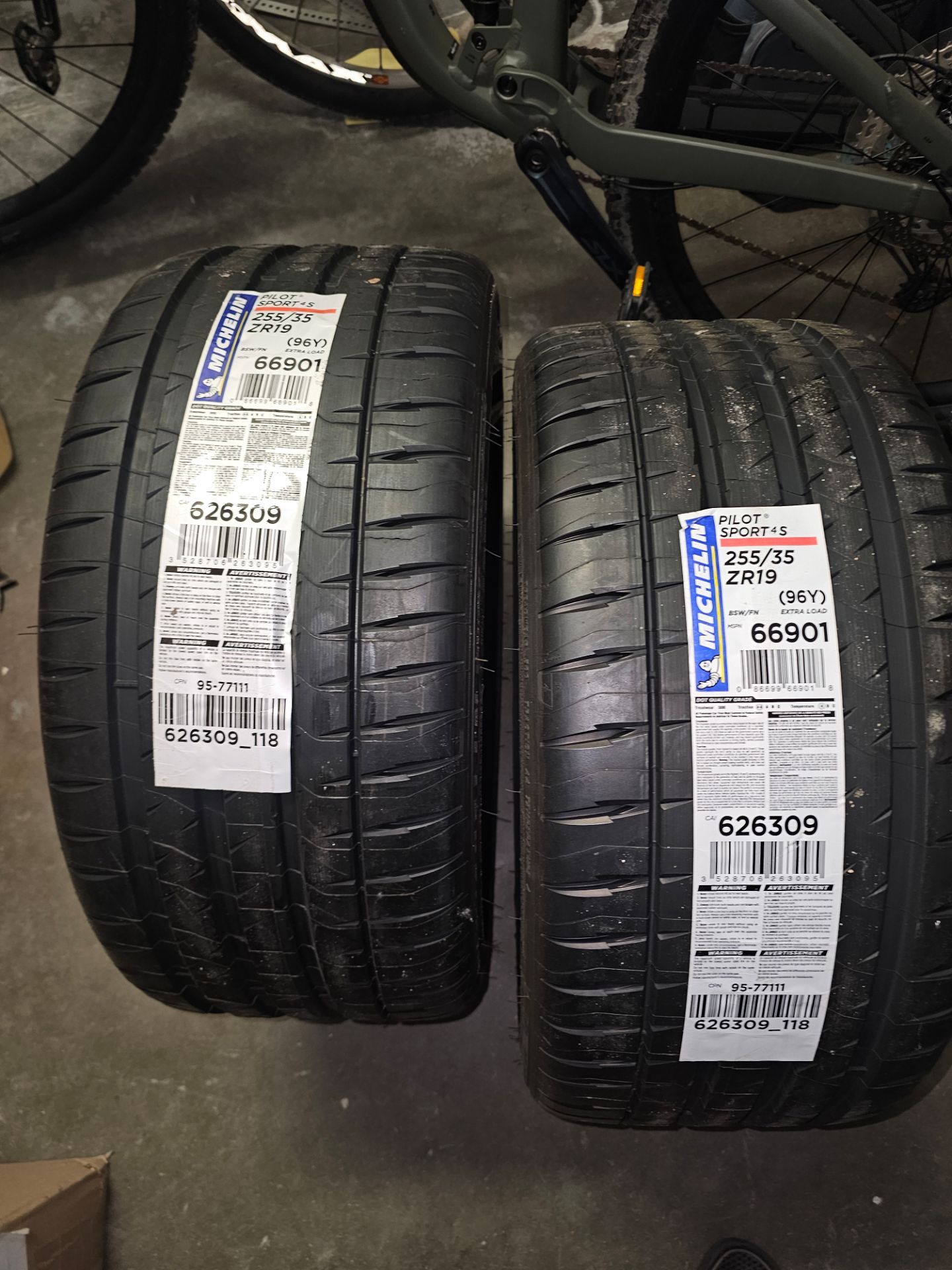 Michelin 255/35/19