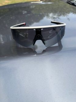 Meta Oakley Vanguard White Frame and Black Prizm Lenses