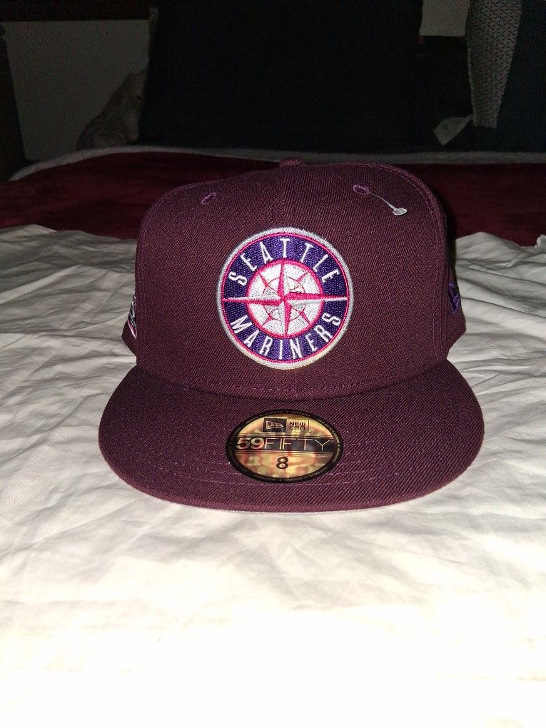 New Era 59/50 Fitted Hat "Seattle Mariners" Size 8 Brand New