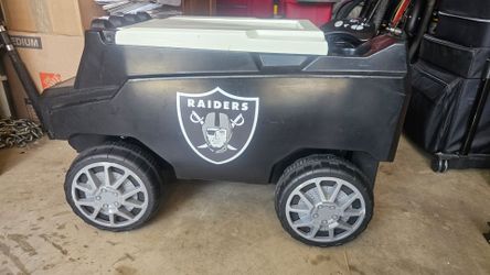 Raiders Rolling cooler