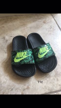 Boys Nike slides size 11c
