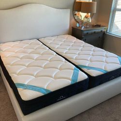 Split-King Dreamcloud Premier Memory Foam Mattress - Like New