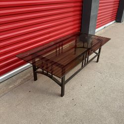 Glass Coffee Table with Metal Frame | Mesa de Centro de Vidrio con Base Metálica