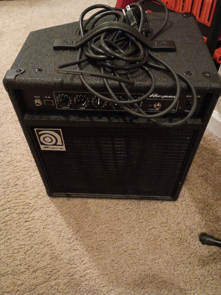 Ampeg Amplifier