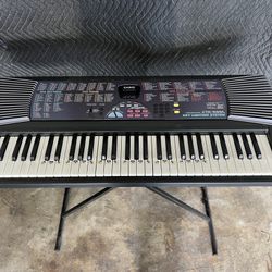Casio CTK-555L Electronic Piano Keyboard w/ Teach Yourself Key Lighting