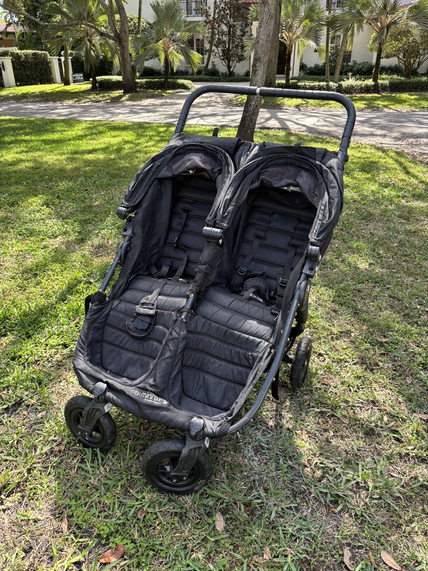 City Mini Double Stroller – Heavy Use, Fully Functional