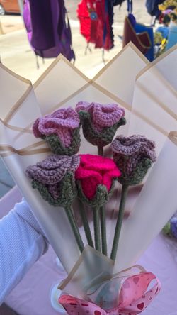 One petal rose