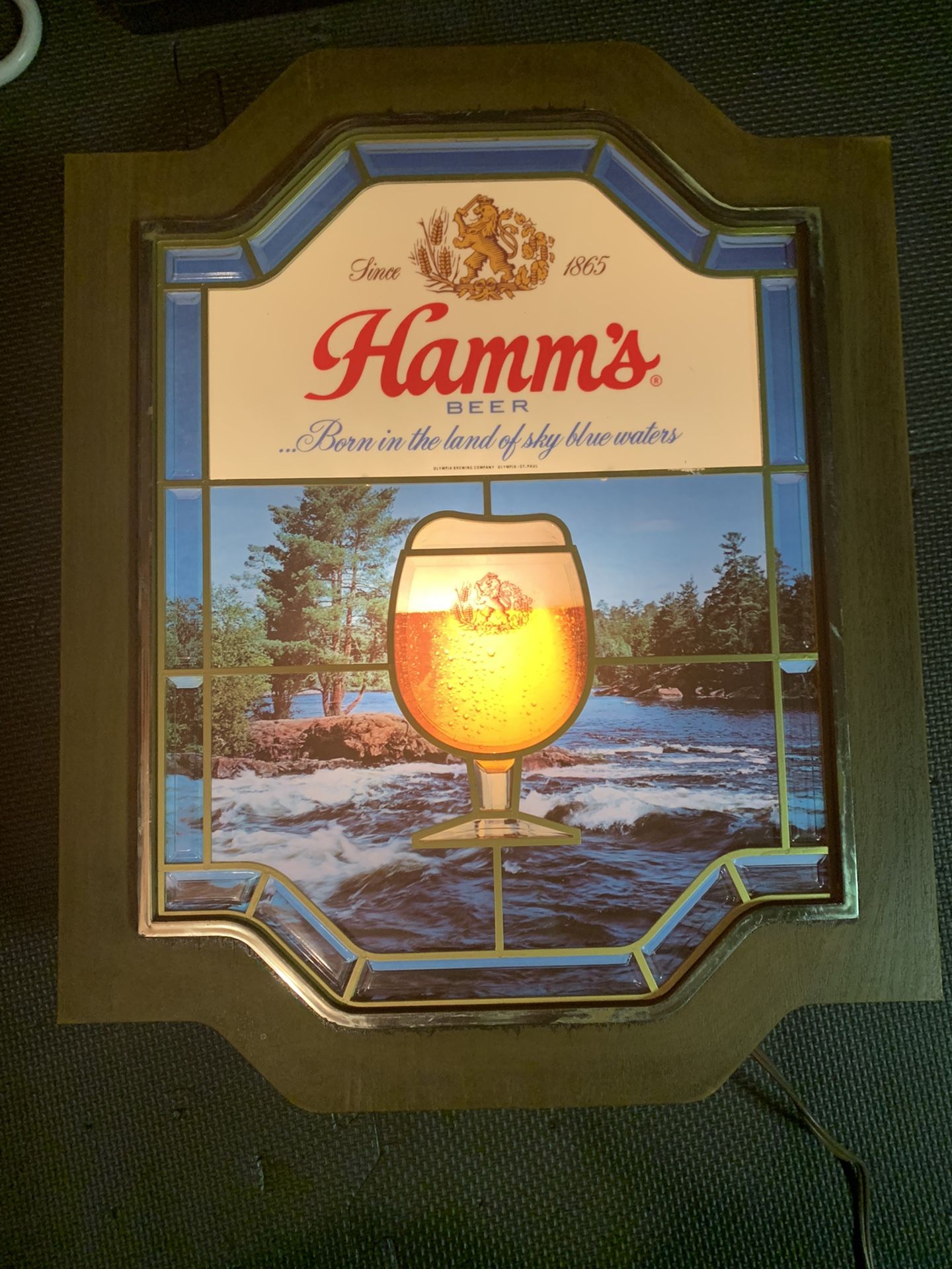 Hamms Beer Plastic Stained Glass Lighted Sign