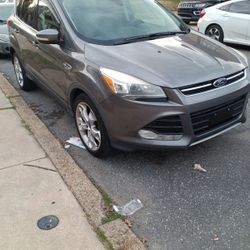 2013 Ford escape titanium