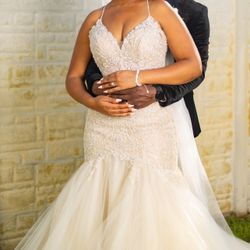 Selling wedding gown- Casablanca Bridal, Style 2359 Clara