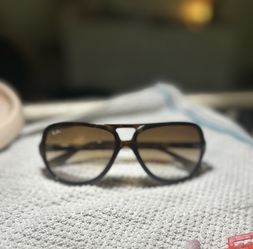 Ray Ban Sun Glasses 