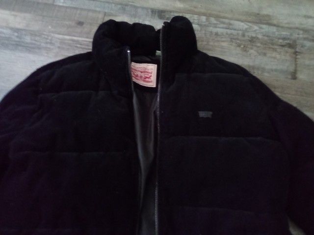 Levi's Corduroy Puffer Size L