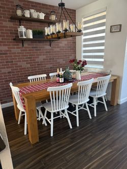 Restoration Hardware  Dining Table And  8 Chairs 