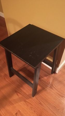 15"Lx 15"W x20"H Black wooden end table