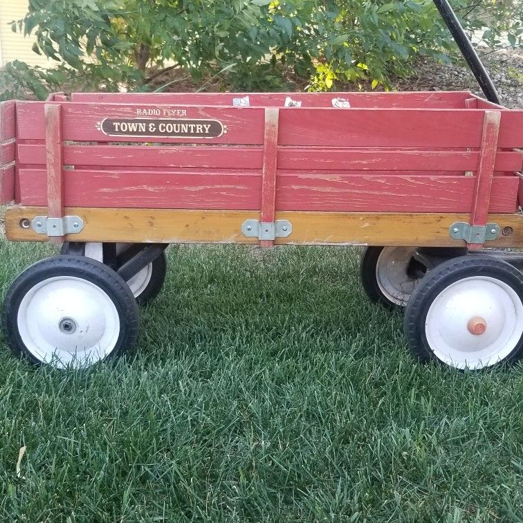 Vintage Radio Flyer Town and Country Wagon