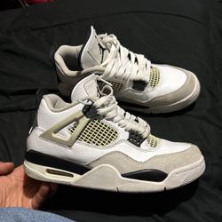 Jordan 4 Military Black Size 5 