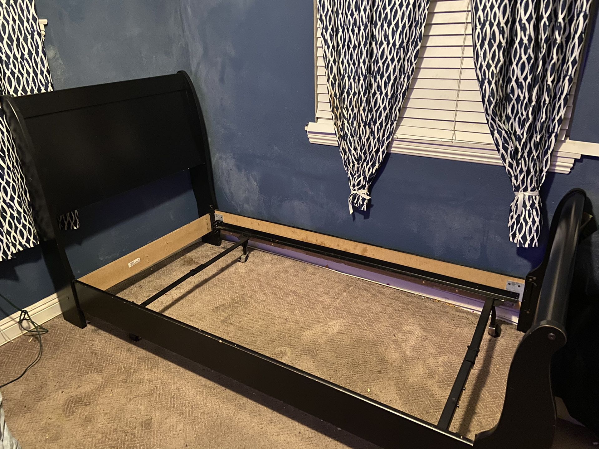 Twin sleigh bed and twin bed frame