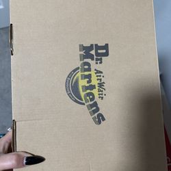 Dr. Martens 
